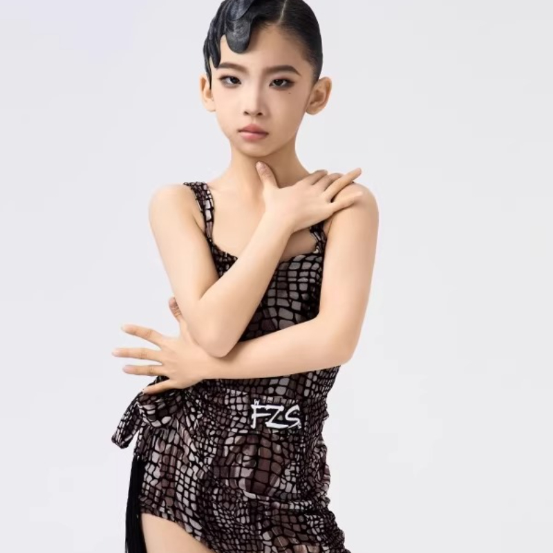 2025 New Latin Dance Performan - Outdoor Sports Hall 评论和价格